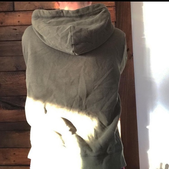 Sweater - Picture 5 of 6